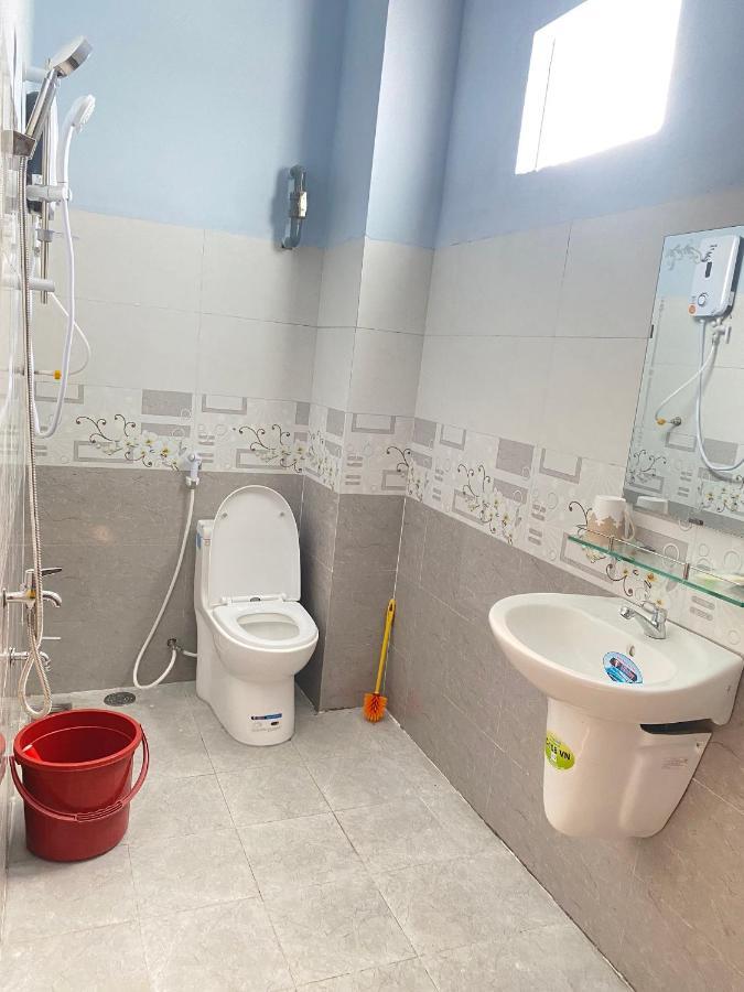 לינה וארוחת בוקר Nhon Thanh Nha Nghi Tam An מראה חיצוני תמונה